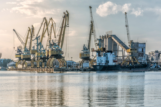 България и Румъния затварят своите морски и речни пристанища за