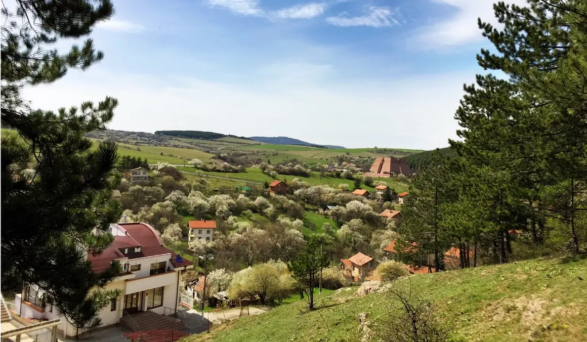 Брюксел най-после разбра, че финансира частните вили на политически лица