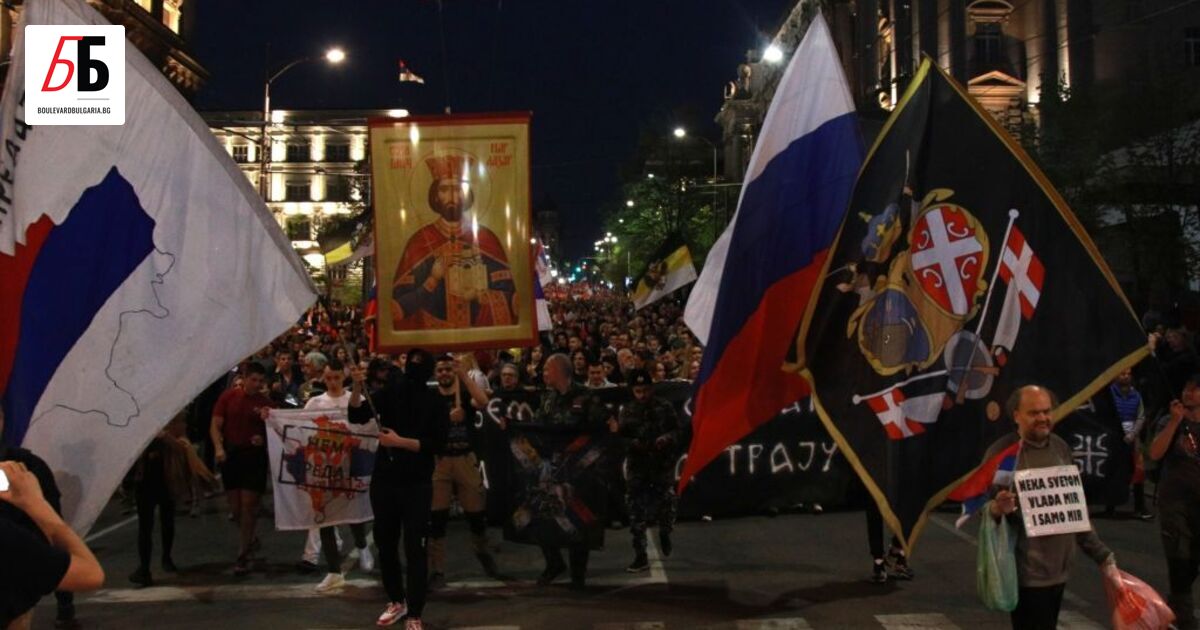 Сърбия е подложена на силен натиск от Запада заради традиционно близките