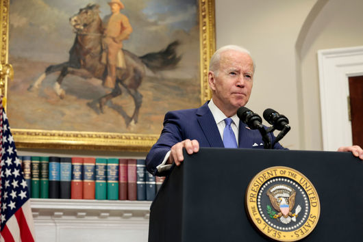 Американският президент Джо Байдън заяви че обмисля допълнителни санкции срещу