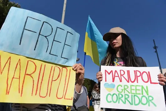 Евакуацията на цивилните от "Азовстал" завърши успешно