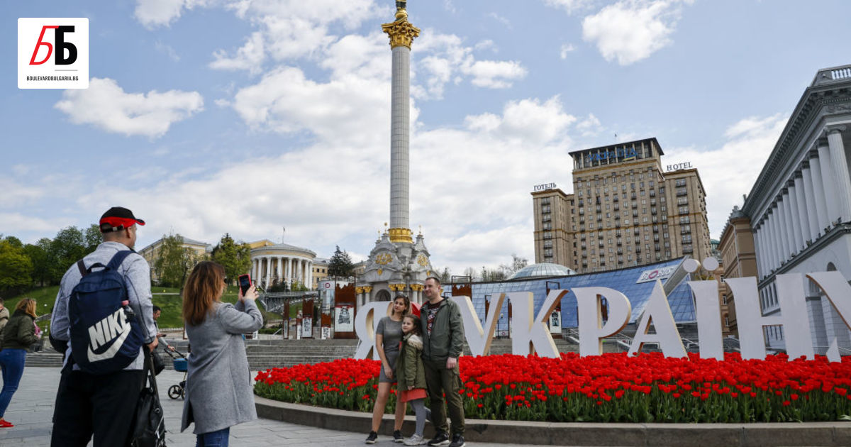 След седмици на военни атаки Киев се опитва да се