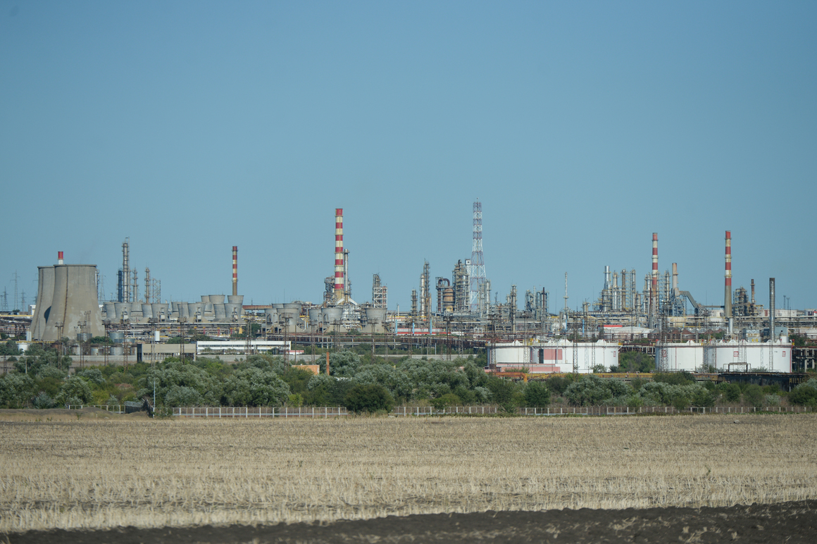 България ще получи отсрочка от ембаргото на ЕС върху руския нефт