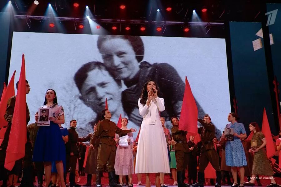 Руският "Първи канал" показа Бони и Клайд като "руска двойка, разделена от войната"