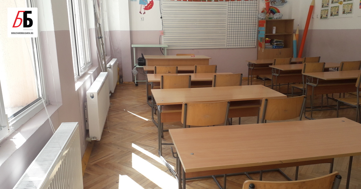 Втори пореден ден десетки училища в Северна България не могат
