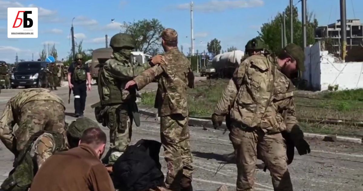Продължава евакуацията на стотици украински бойци от стоманодобивния комбинат „Азовстал“ в