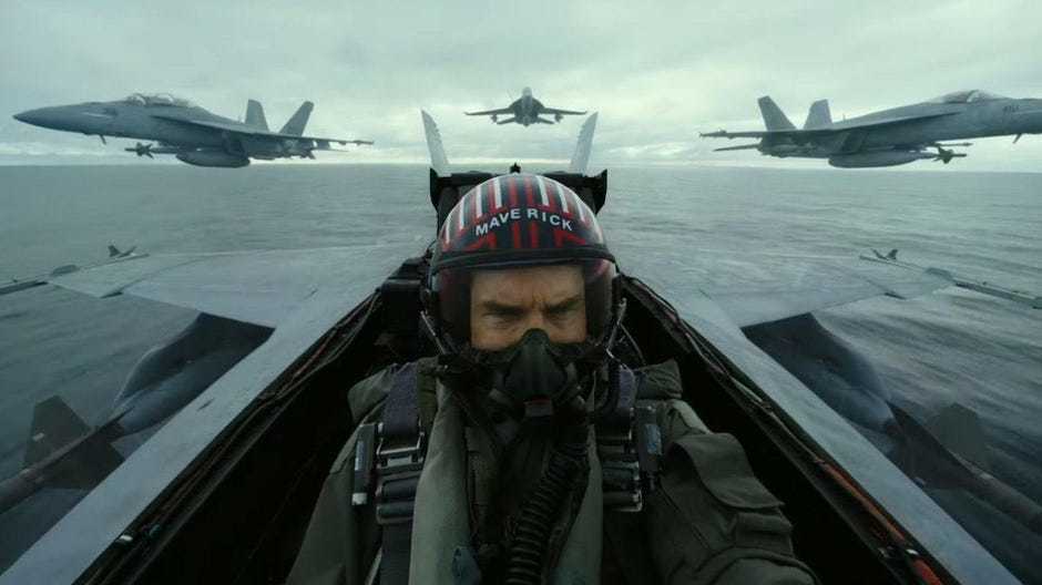 "Top Gun: Maverick": Том Круз отново е тук и показва превъзходна форма