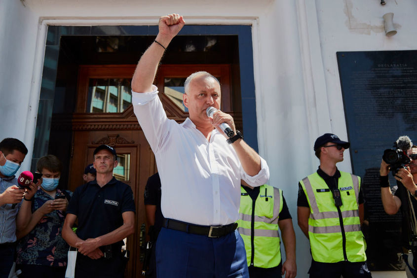Бившият президент на Молдова Игор Додон е арестуван за корупция