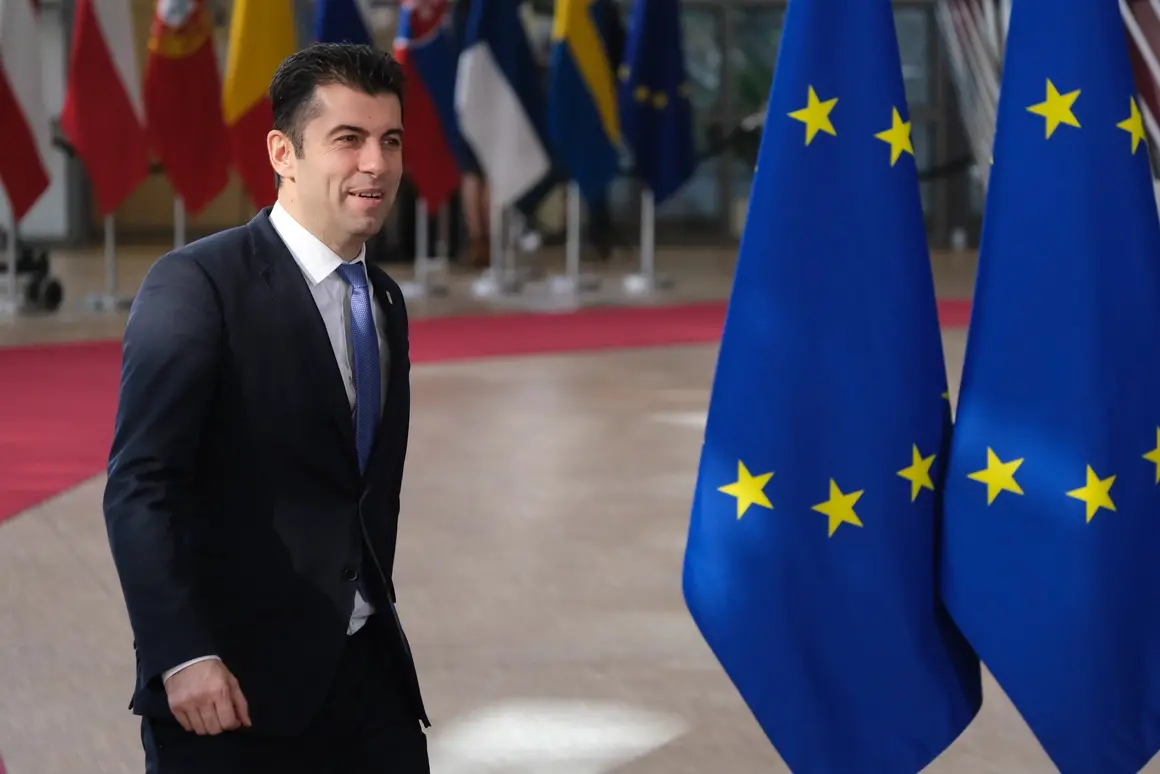 Der Standard: За Кирил Петков ГЕРБ, Възраждане и ДПС са „коалиция от ада“ 