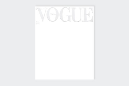 Vogue Italia в бяло: Прераждане, светлина след мрака, респект