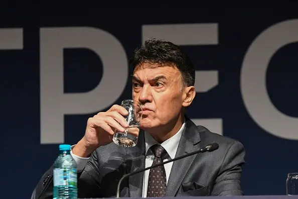 Загубата от Грузия е "катастрофална", но Михайлов е все така вкопчен във волана на БФС