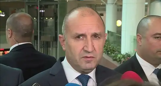 Радев: Политическата криза е факт, партиите да намерят възможно най-бързо изход от ситуацията