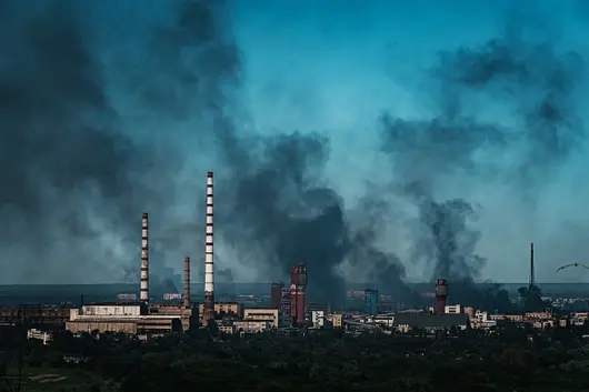 Два от трите моста за изход от Северодонецк са унищожени от Русия