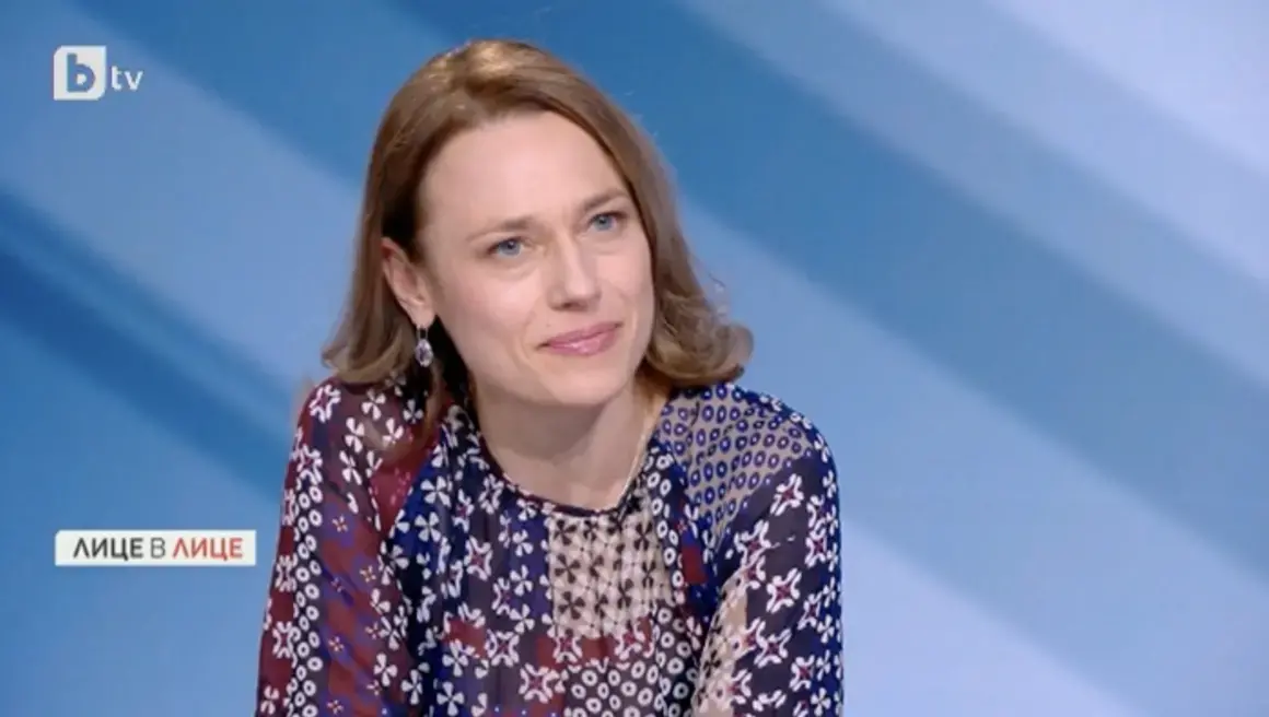 Ива Митева може да се върне начело на Правната дирекция в Народното събрание
