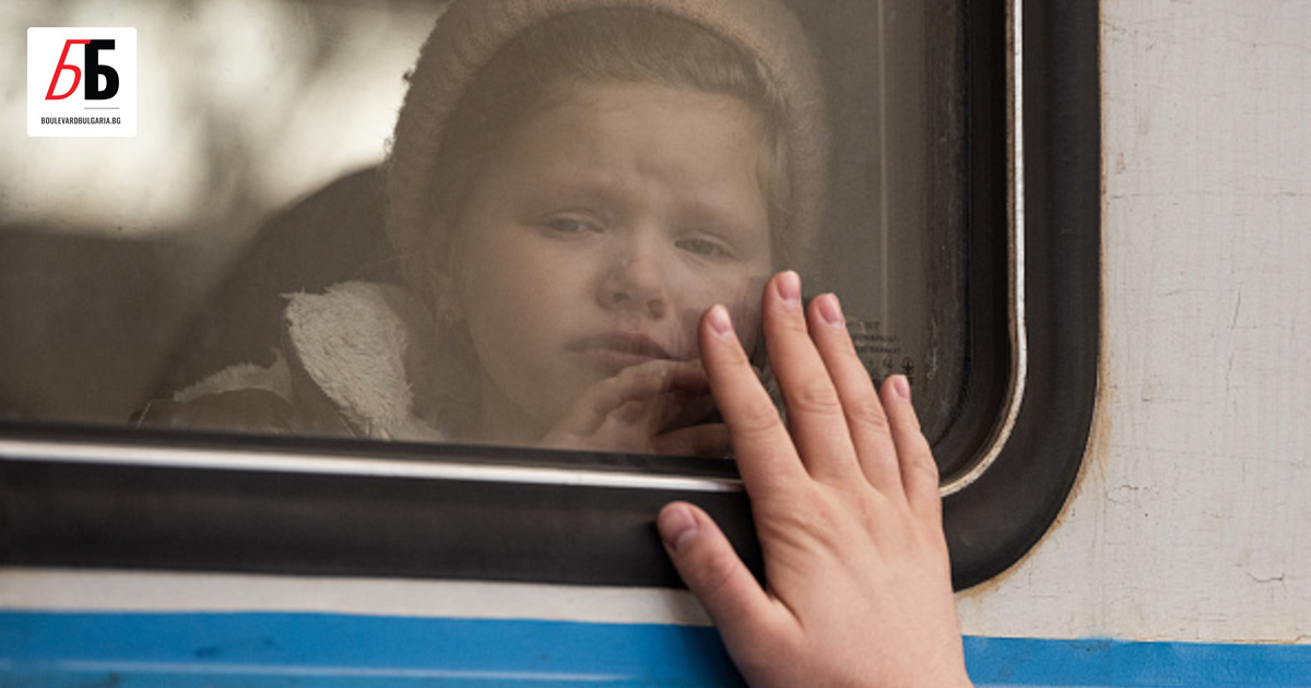 Руската инвазия е принудила по-голямата част от украинските деца да