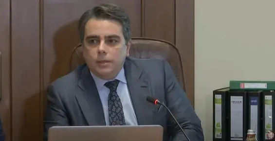Асен Василев сезира прокуратурата за 2,5 млрд. лв. незаконни строежи, маскирани като "текущ ремонт"