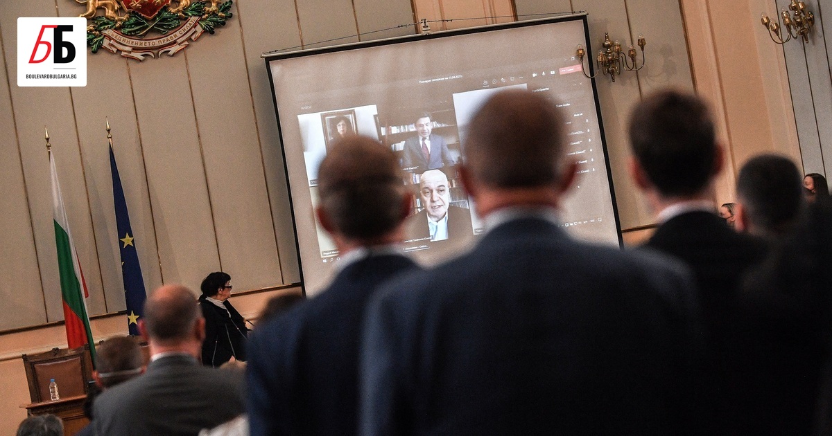 Само за седмица шестима депутати, един министър и поне двама