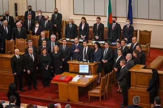 Дебатите: Народното събрание обсъжда вота на недоверие в условията на протести (част 1)