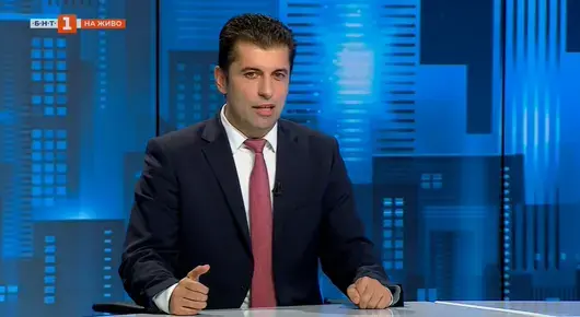 Петков поиска Радев да застане "от правилната страна на историята": "Време е президентът да върне на хората от площада това, което му дадоха"