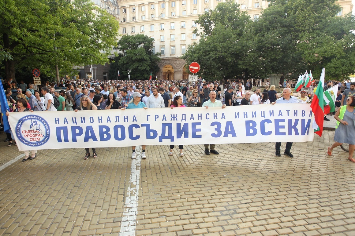 "Правосъдие за всеки" скъса споразумението си с ПП-ДБ: Не искаме втори исторически компромис