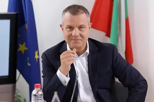 Емил Кошлуков има шанс и за трети мандат начело на БНТ, нищо че по закон са само два