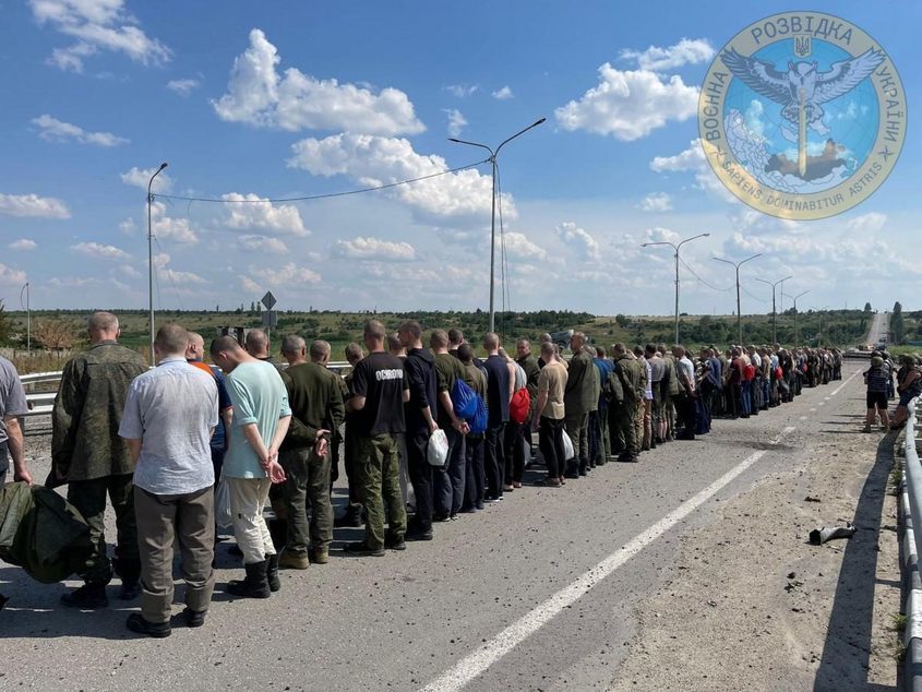 Русия върна на Украйна 95 защитници от "Азовстал" "в ужасно състояние"