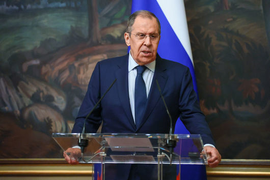 Министърът на външните работи на Русия Сергей Лавров е отведен