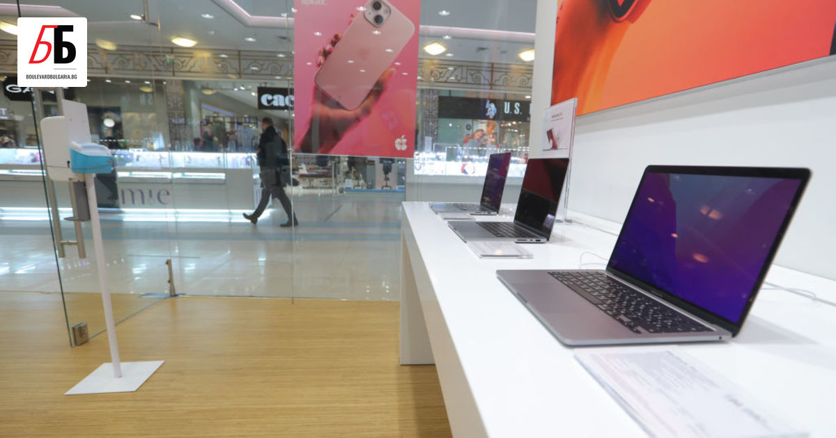 Лаптопите на Apple отново се появяват в Русия, въпреки че