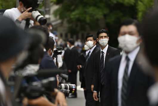 Полицията в Япония призна за грешки, довели до покушението на Шиндзо Абе