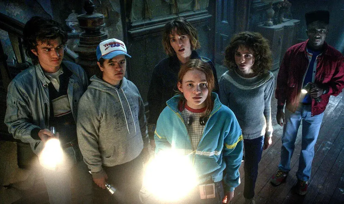 "Stranger Things" се пренася на театралната сцена