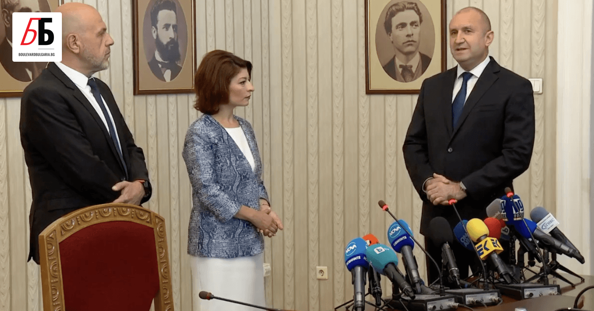 Президентът Румен Радев връчи днес втория проучвателен мандат за съставяне