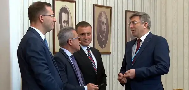 Румен Радев покани ДПС за консултации на 2 ноември