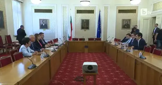 ПП са поискали БСП да държи мандата, докато Бойко Рашков бъде избран за шеф на КПКОНПИ