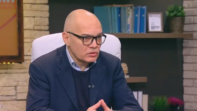 Безлов:  В АПИ имат опит с раздаването на бонуси, въпросът е защо информацията изтече сега