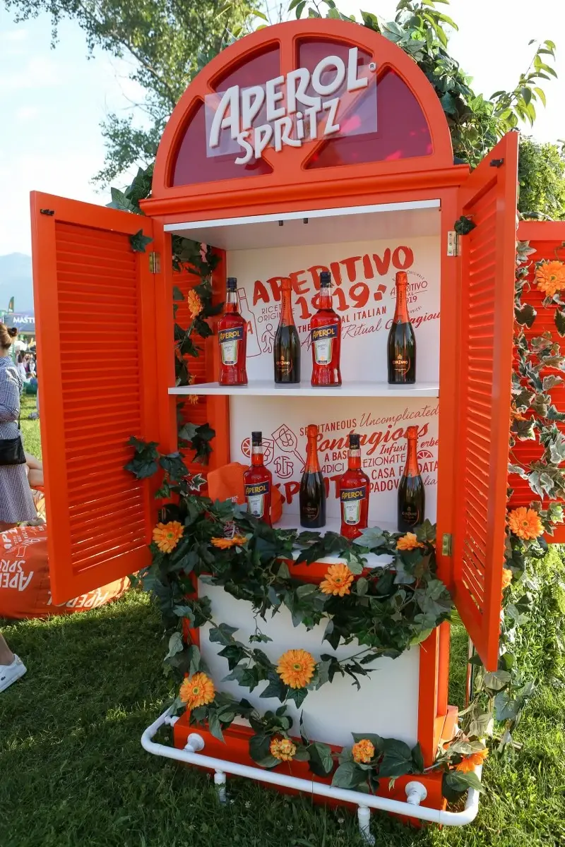 Оранжево лято: календар