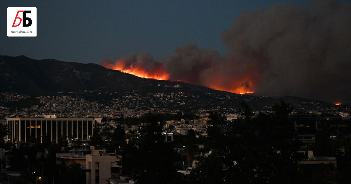 Почти 500 пожарникари са мобилизирани за потушаване на мащабен пожар