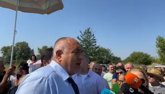 "Желаещи да управляват няма", "решения няма", но Борисов иска ГЕРБ да е първа сила след изборите