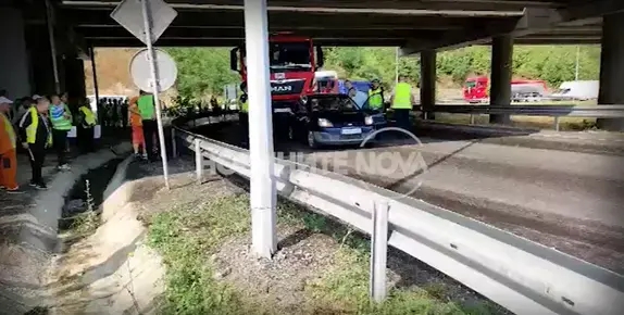 Камион на протестиращи строители удари кола с бебе в Благоевград