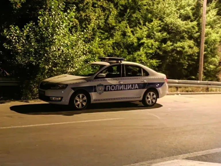 Сърбия и Косово на ръба на конфликта: Косово отстъпи с месец за сръбските документи