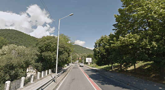 Две отсечки от магистрала Струма между Благоевград и Крупник