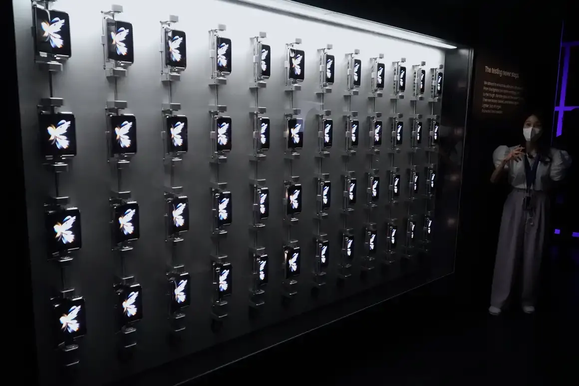 Flex е по-велико от flat - новите устройства на Samsung