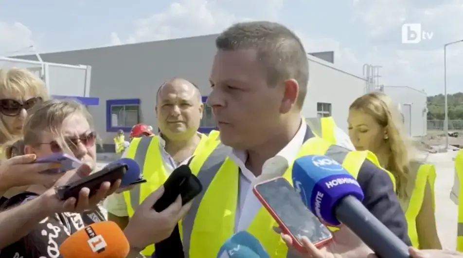 "Газ не открихме в интерконектора": Вицепремиер се оплака от недовършено строителство на гръцката връзка