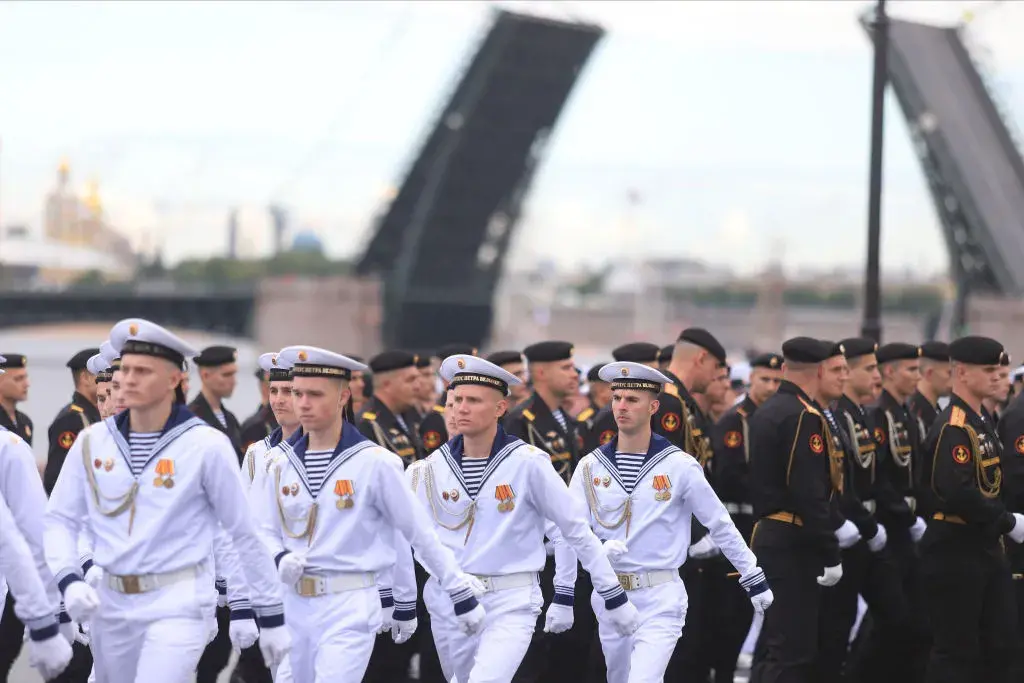 Лъжи, тормоз и мародерство: Жалби от родителите на руски войници разкриват масови злоупотреби в армията