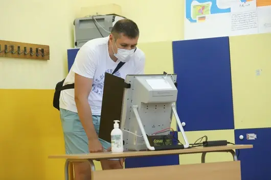 "Тренд": ГЕРБ е на 9,3% пред ПП,  "Възраждане" застават на трето място