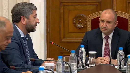 ДБ обвини служебния кабинет, че поставя страната в газова зависимост от Русия