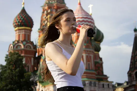 Coca-Cola ще продава местна кола на руснаците - нарича я Dobry Cola