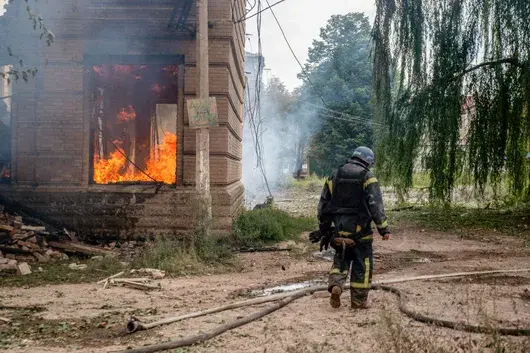 Русия нанася нови ракетни удари по Запорожие и "планира нещо" в Южна Украйна 