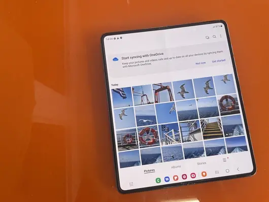 С Galaxy Z Fold4 до Лимнос и обратно: Островът на удоволствията за сетивата