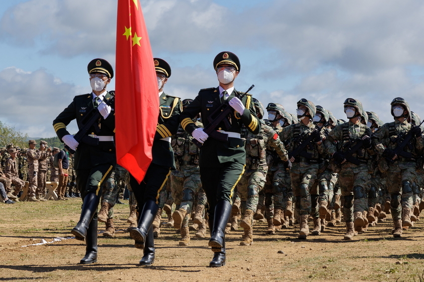 Китайско военно подразделение на ученията в Сибир
