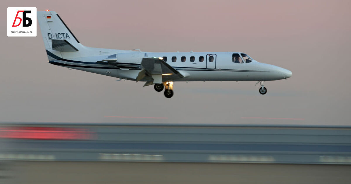 Частен самолет Чесна 551 се е разбил край бреговете на